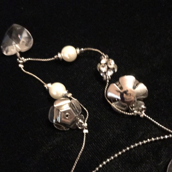 NWT Betsey Johnson Crystal Heart Silver Necklace - Picture 9 of 9